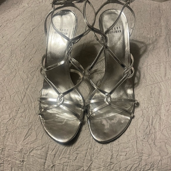 • Stuart Weitzman Metallic Silver Leather Sandals size 9 - Picture 4 of 12